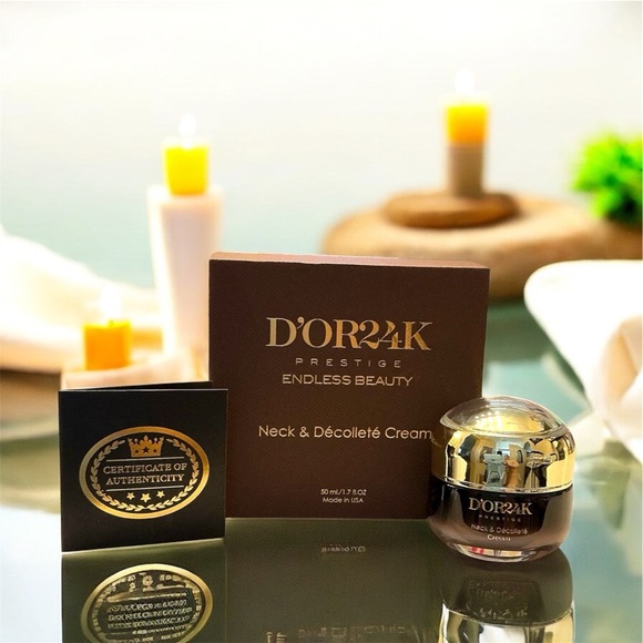 NIB-Neck and Décolleté Cream-Skincare - Picture 2 of 3